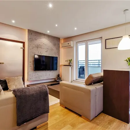 Apartment Lupoapartments Krolewska Penthouse Mandoria Parking Dostep Na Kod Lodz (Lodz)